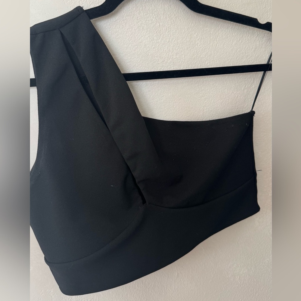 Black One-Shoulder Crop Top